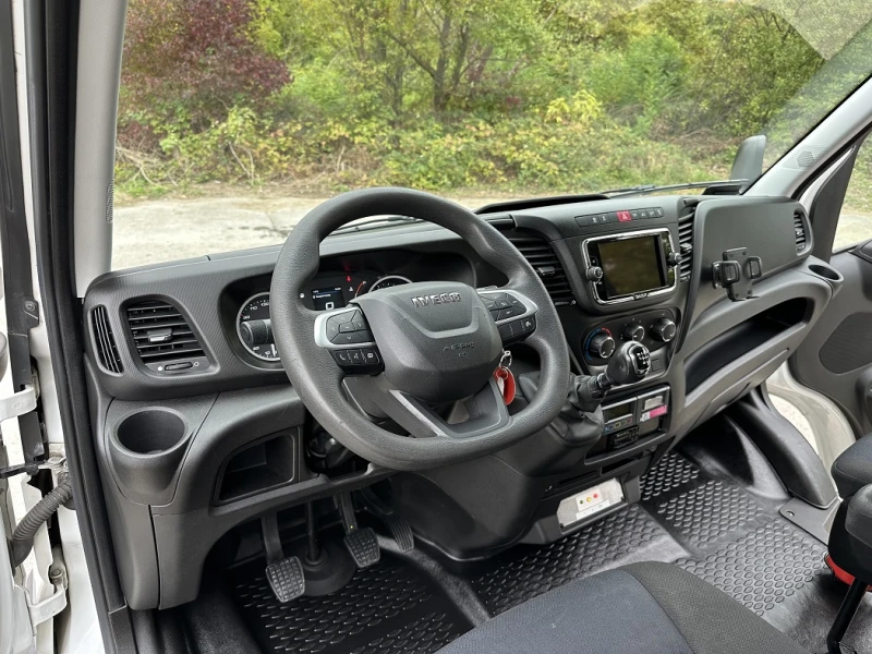 Iveco Daily 35S16* ХЛАДИЛЕН* БОРД+ ВРАТИ* ТОК* КЛИМА, снимка 11 - Бусове и автобуси - 51840834
