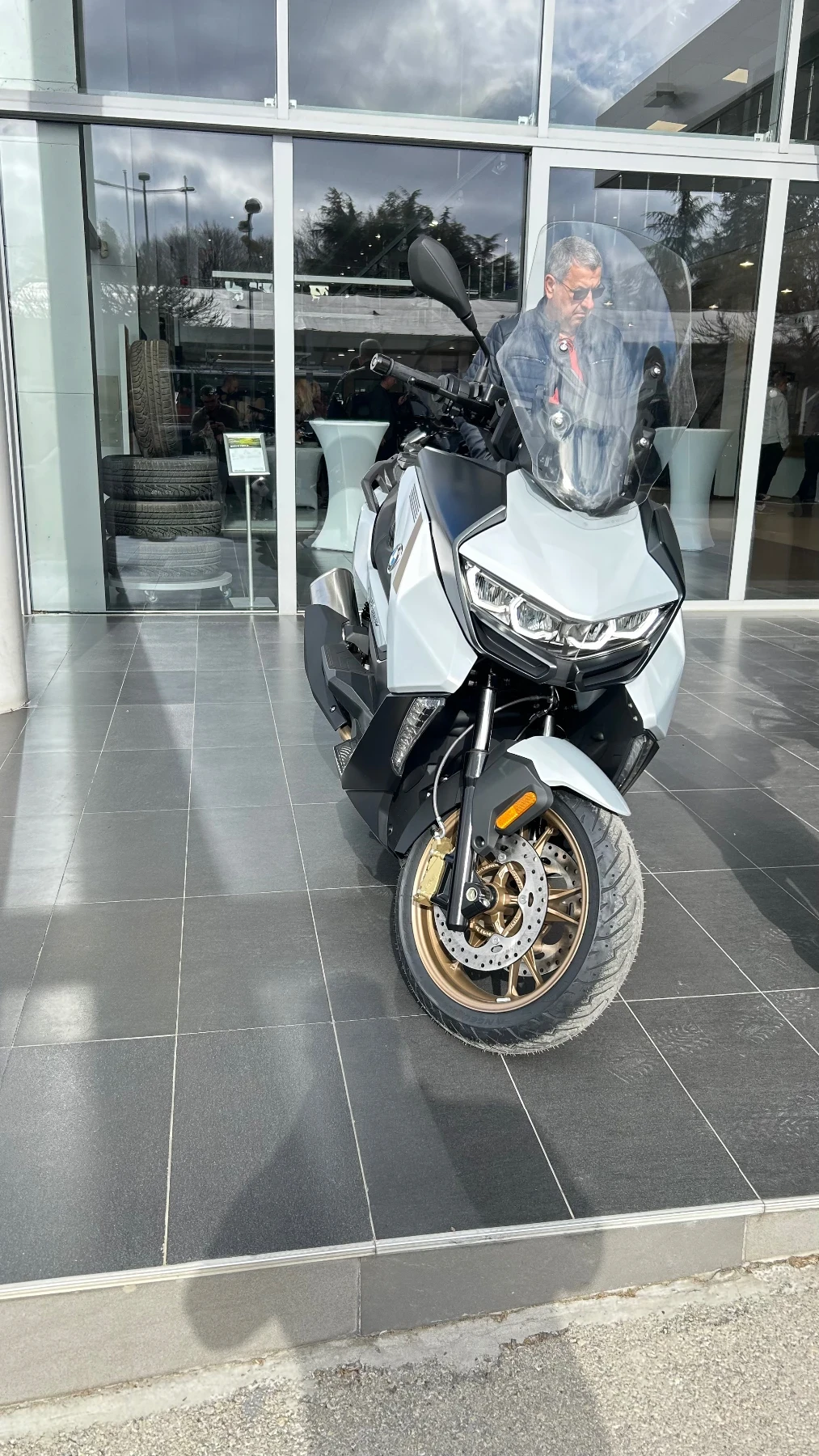 BMW C 400 GT, снимка 2 - Мотоциклети и мототехника - 54334305