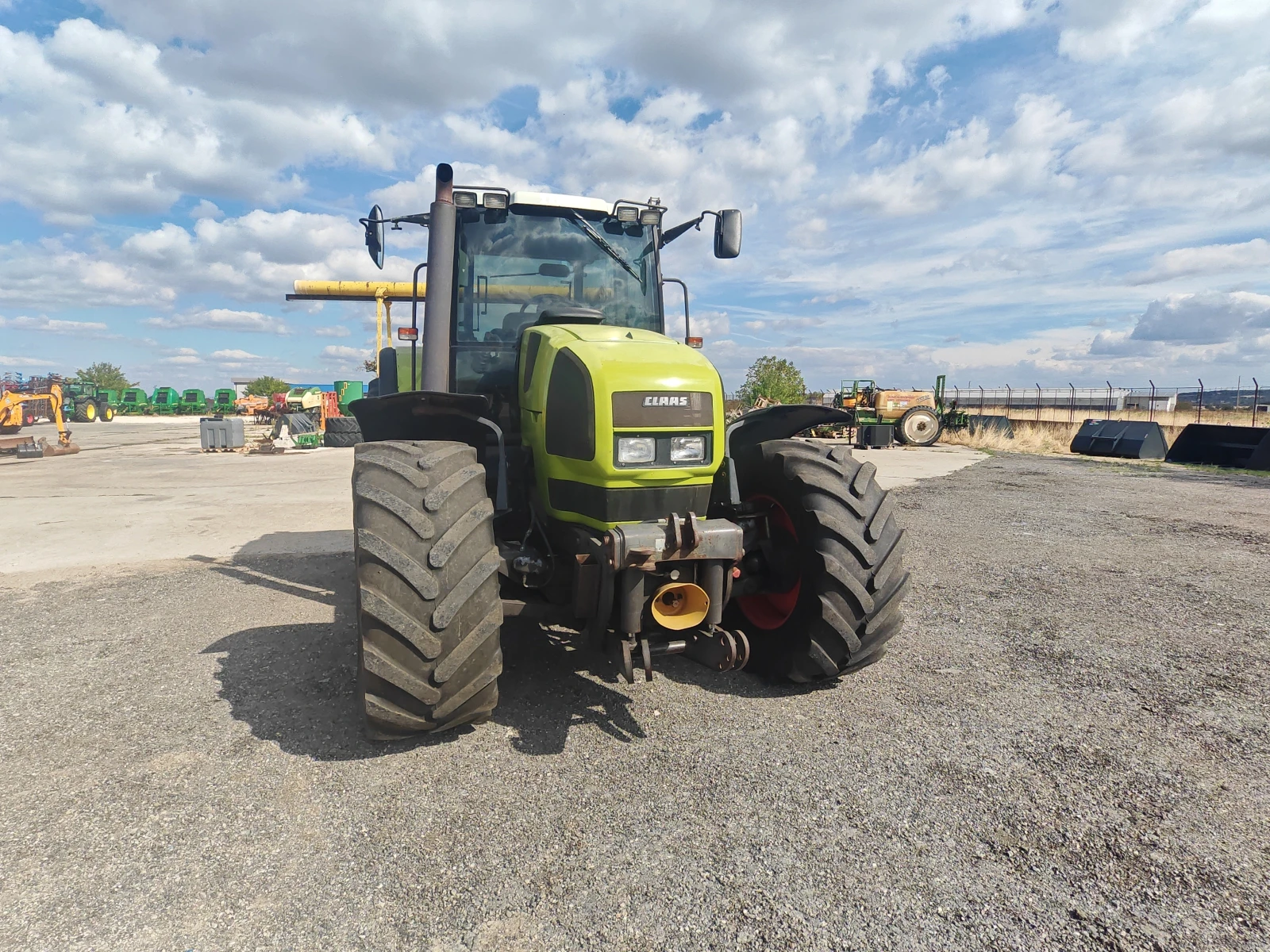 Трактор Claas Ares 836, снимка 4 - Селскостопанска техника - 56303405