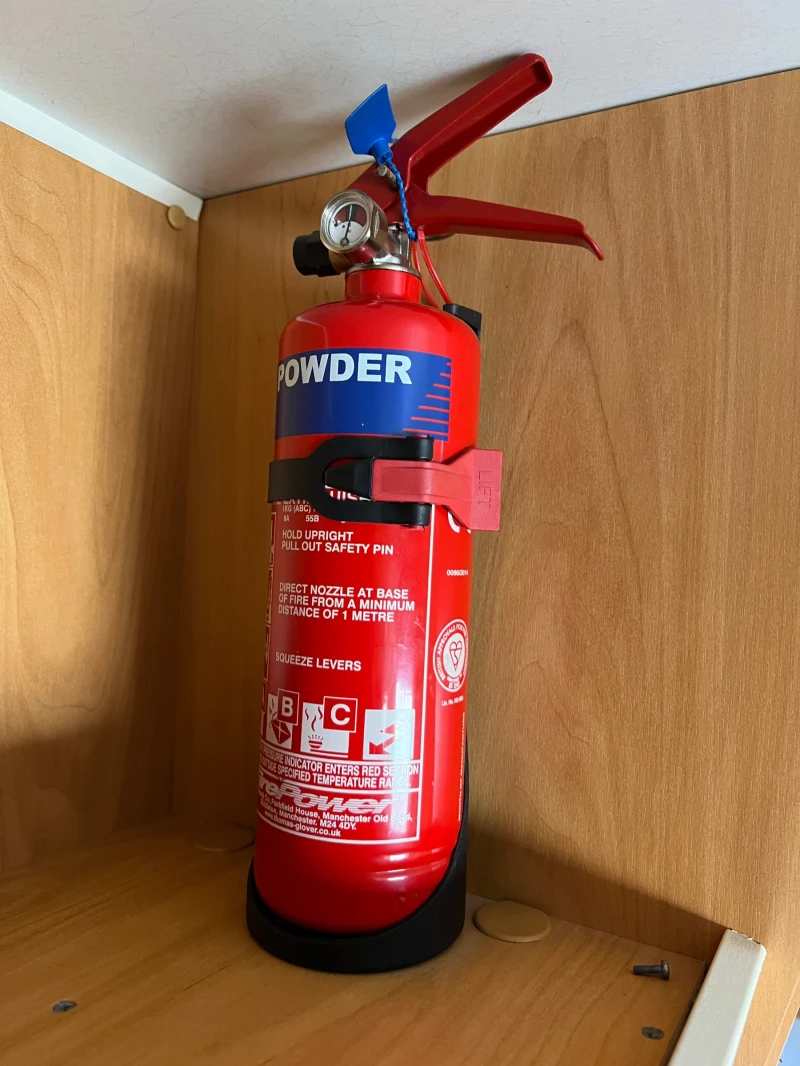 Каравана Chateau Lunar 470, снимка 15 - Каравани и кемпери - 53067694