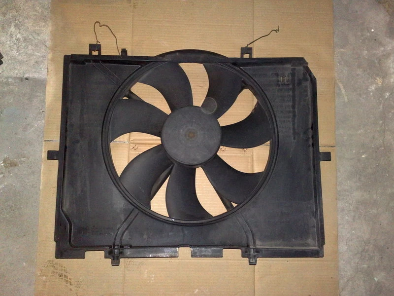 Перка за Мерцедес E220 CDI 01г. 