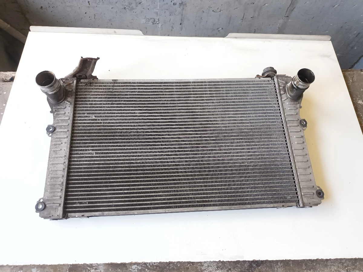 интеркулер,кулер Тойота Рав 4 2.2 д кат бл