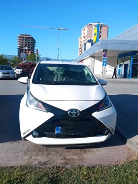 Toyota Aygo 1.0 EURO 6B в гаранция до 2028 г, снимка 1