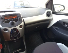 Toyota Aygo 1.0 EURO 6B, снимка 12