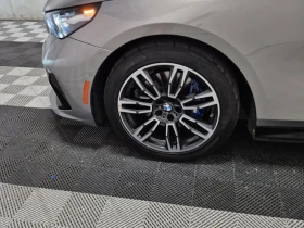 BMW 530 * XDRIVE * CARFAX *    | Mobile.bg    17