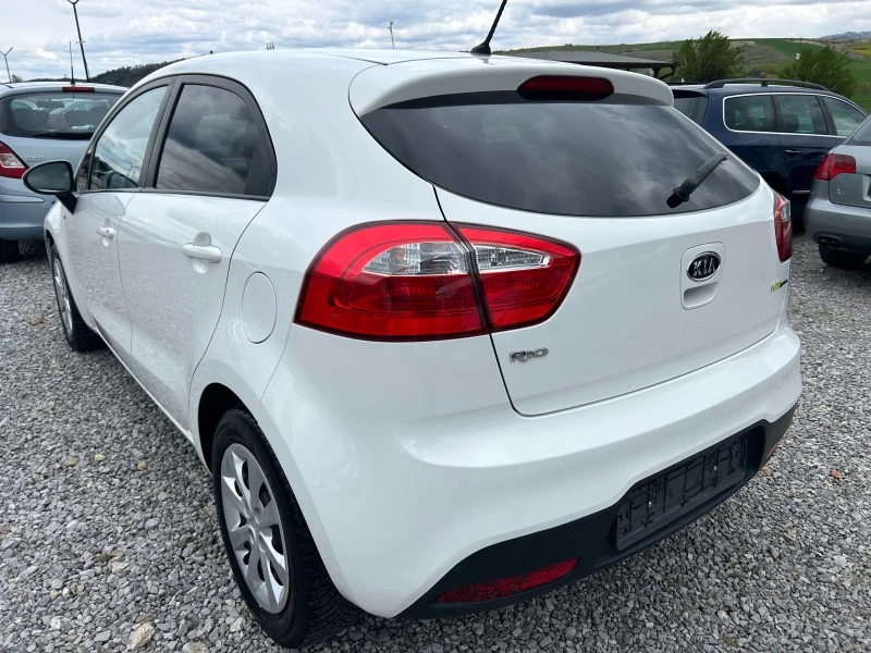 Kia Rio 1.1CRDI, снимка 4 - Автомобили и джипове - 40494532