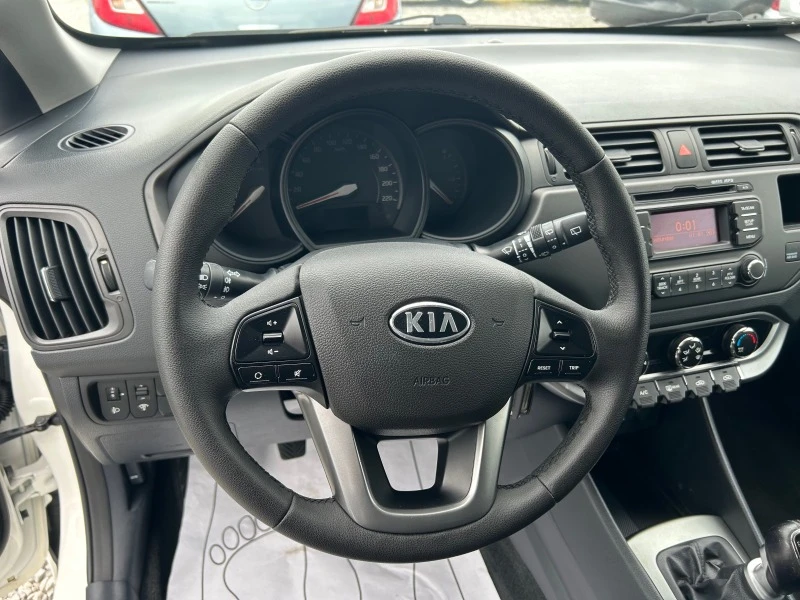 Kia Rio 1.1CRDI, снимка 15 - Автомобили и джипове - 40494532