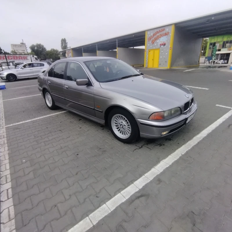 BMW 525 Бартер за БЕНЗИН, снимка 2 - Автомобили и джипове - 47892720