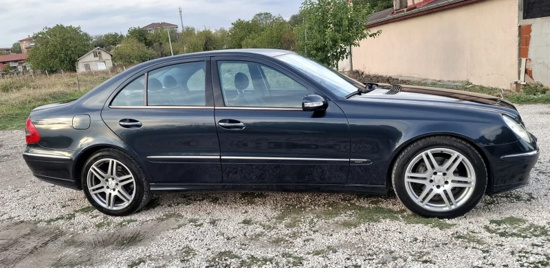 Mercedes-Benz E 320 BENZIN , снимка 10 - Автомобили и джипове - 47430319