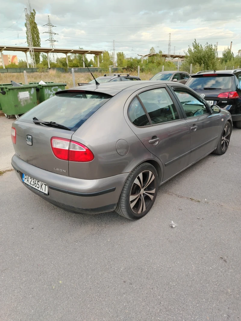 Seat Leon 1.6, снимка 3 - Автомобили и джипове - 47526084