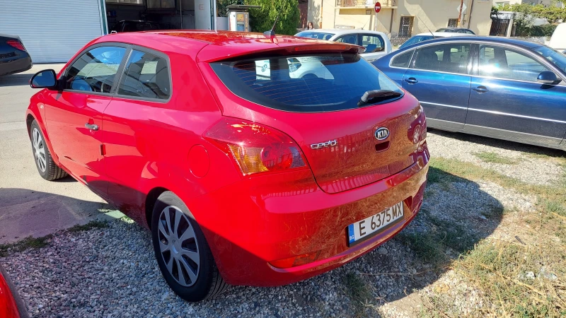 Kia Pro ceed 1.4i, снимка 5 - Автомобили и джипове - 47580695