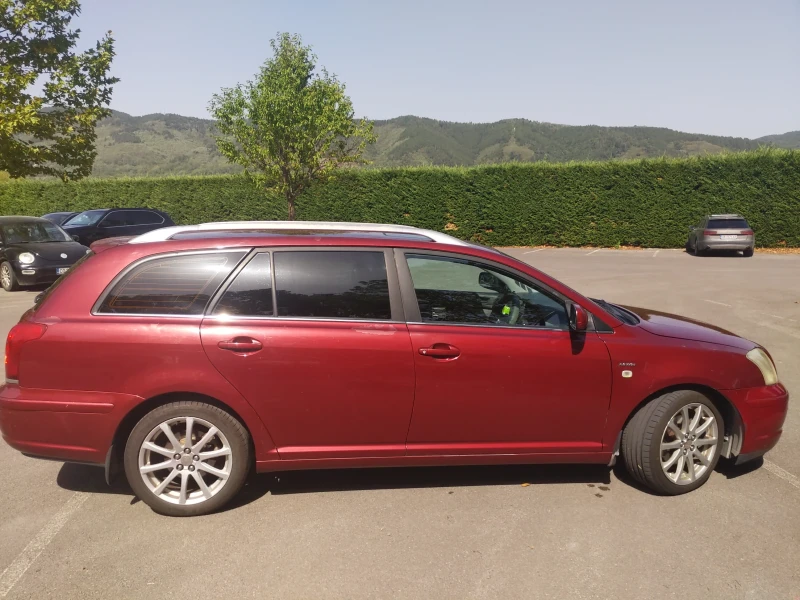 Toyota Avensis, снимка 4 - Автомобили и джипове - 52185167