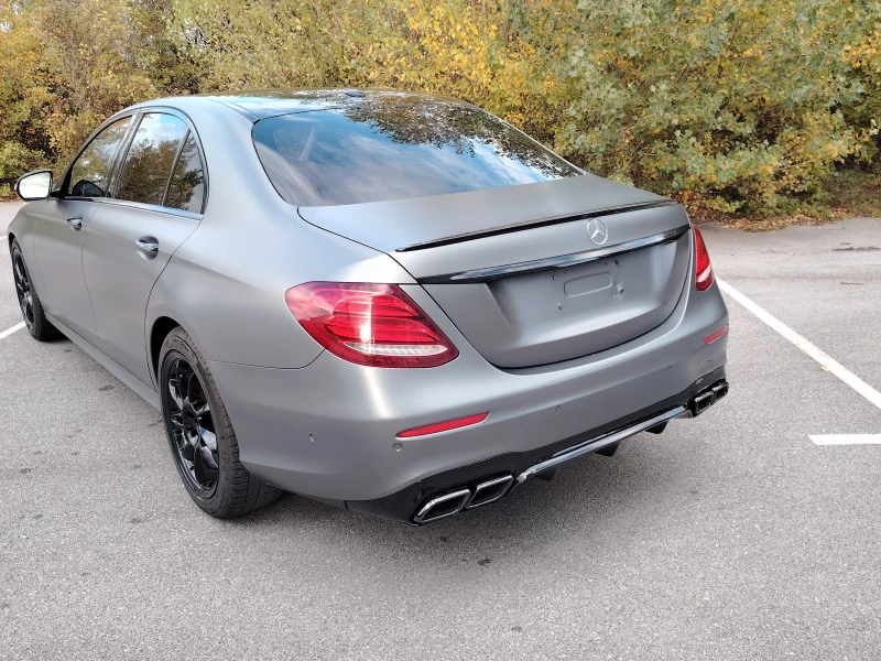 Mercedes-Benz E 300, снимка 5 - Автомобили и джипове - 52179711