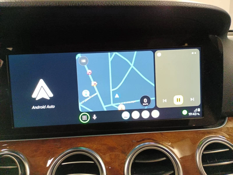 Mercedes-Benz E 300, снимка 14 - Автомобили и джипове - 52179711