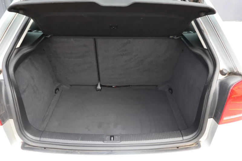 Audi A3 1.6TDI FACELIFT 105hp, снимка 14 - Автомобили и джипове - 52187334