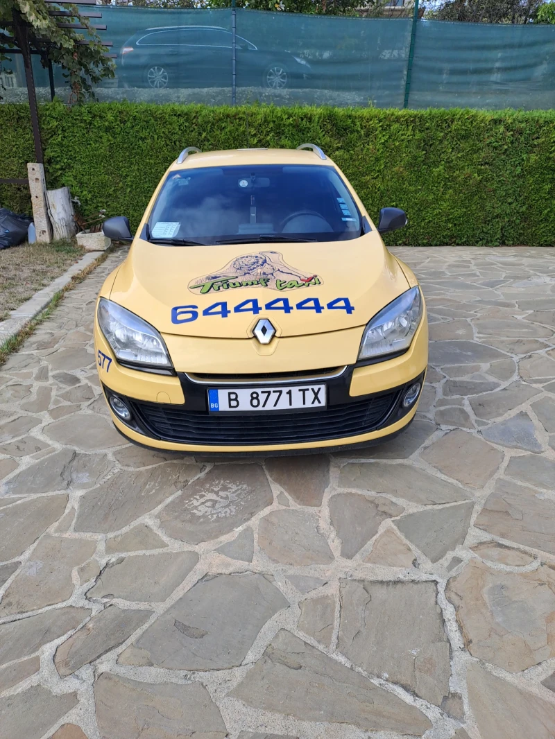 Renault Megane, снимка 2 - Автомобили и джипове - 52232105