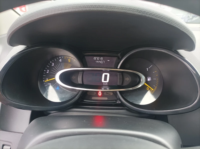Renault Clio 1.5 CDI -EURO 5 B/-ЛИЗИНГ , снимка 14 - Автомобили и джипове - 53008332
