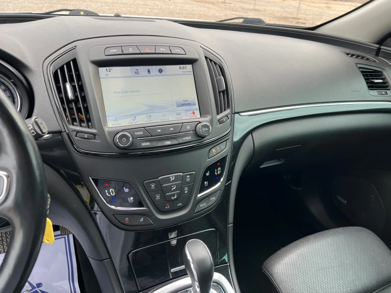 Opel Insignia 2.0 DTR ST, снимка 9 - Автомобили и джипове - 53153274