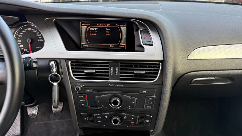 Audi A4 2.0TDI QUATTRO LED BIXENON, снимка 10 - Автомобили и джипове - 53540322