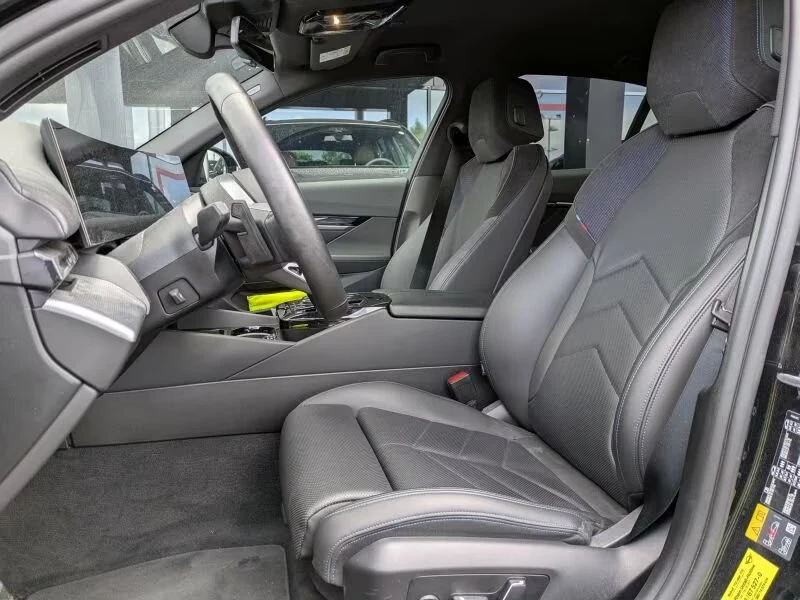 BMW 550 xDRIVE/510HP/M SPORT/PARK ASSIST+ /CAM/KLESS/751z, снимка 8 - Автомобили и джипове - 55662007