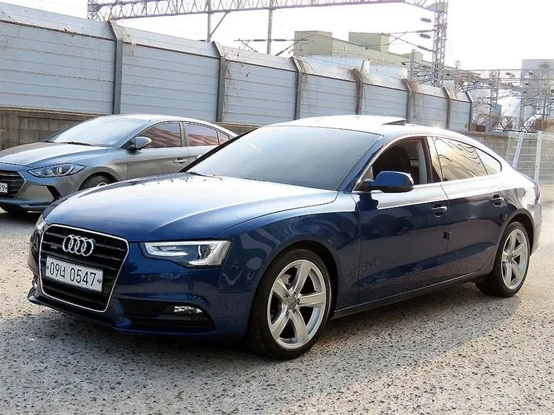 Audi A5 35 TDI QUATTRO SPORTBACK, снимка 2 - Автомобили и джипове - 55703249