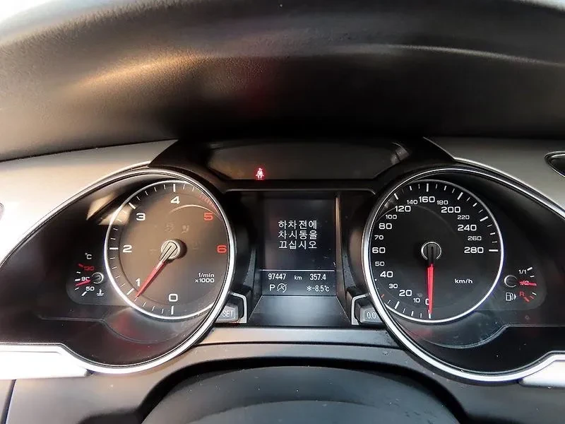 Audi A5 35 TDI QUATTRO SPORTBACK, снимка 9 - Автомобили и джипове - 55703249