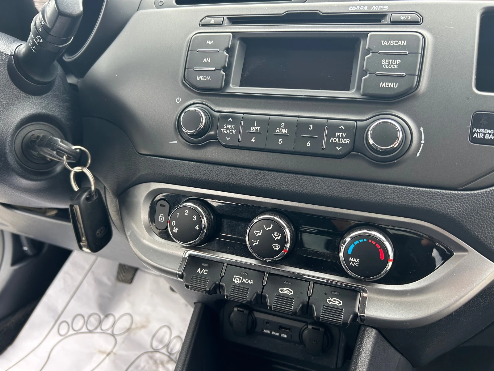 Kia Rio 1.1CRDI | Mobile.bg — изображение 12