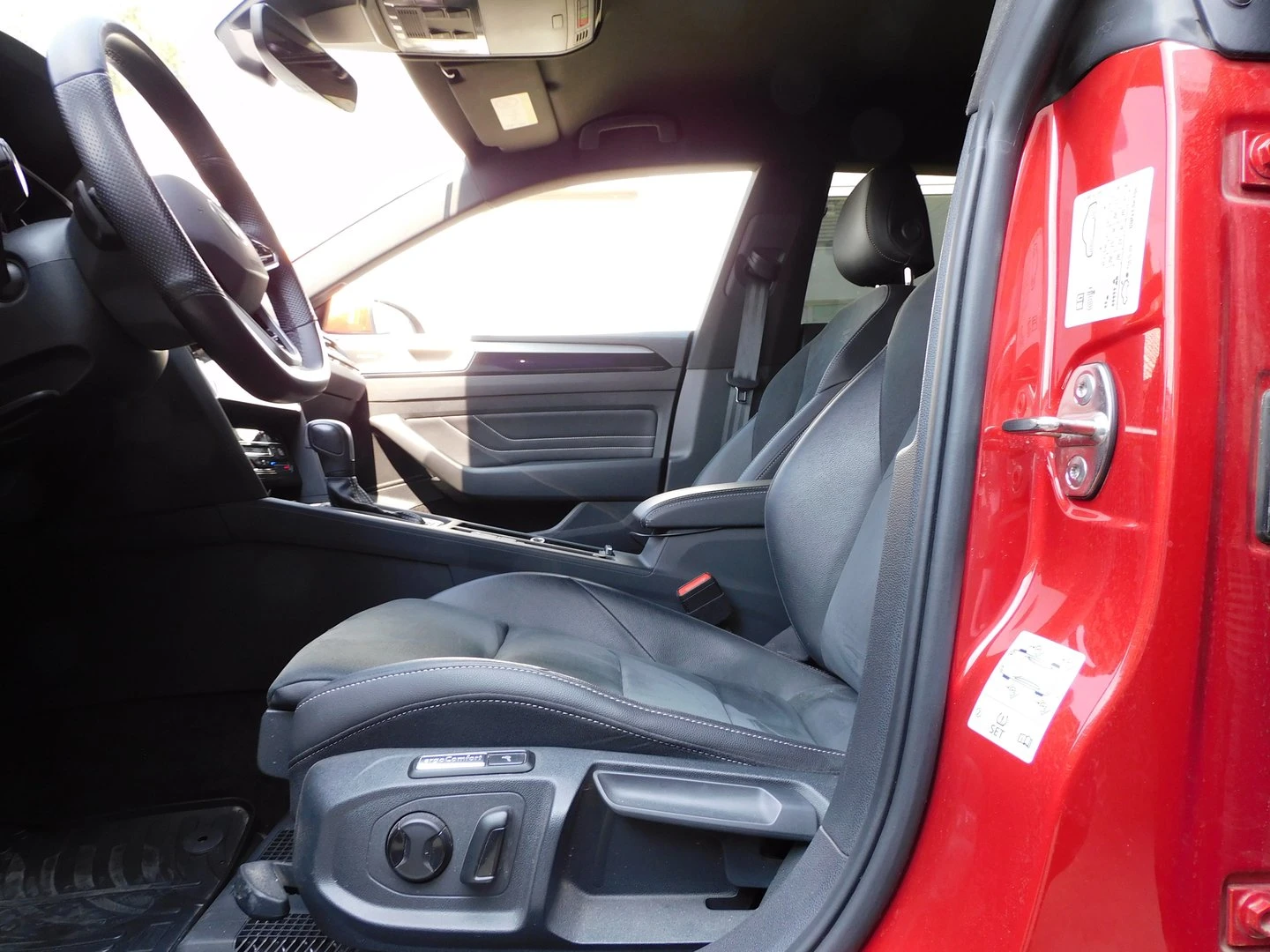 VW Arteon R-Line 2.0 TDI SCR 4MOTION DSG - изображение 6