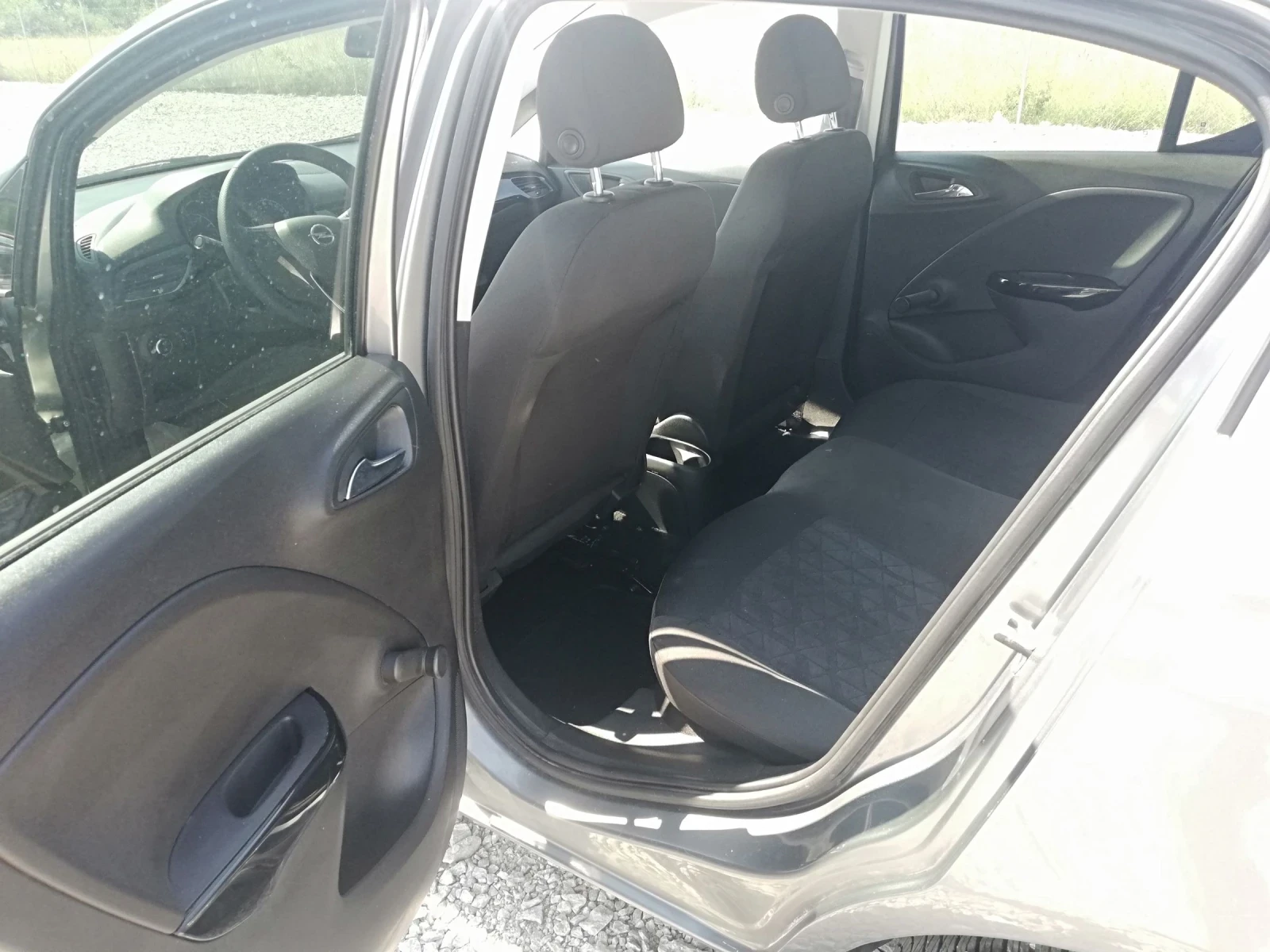 Opel Corsa 1.4i klima gaz - изображение 10