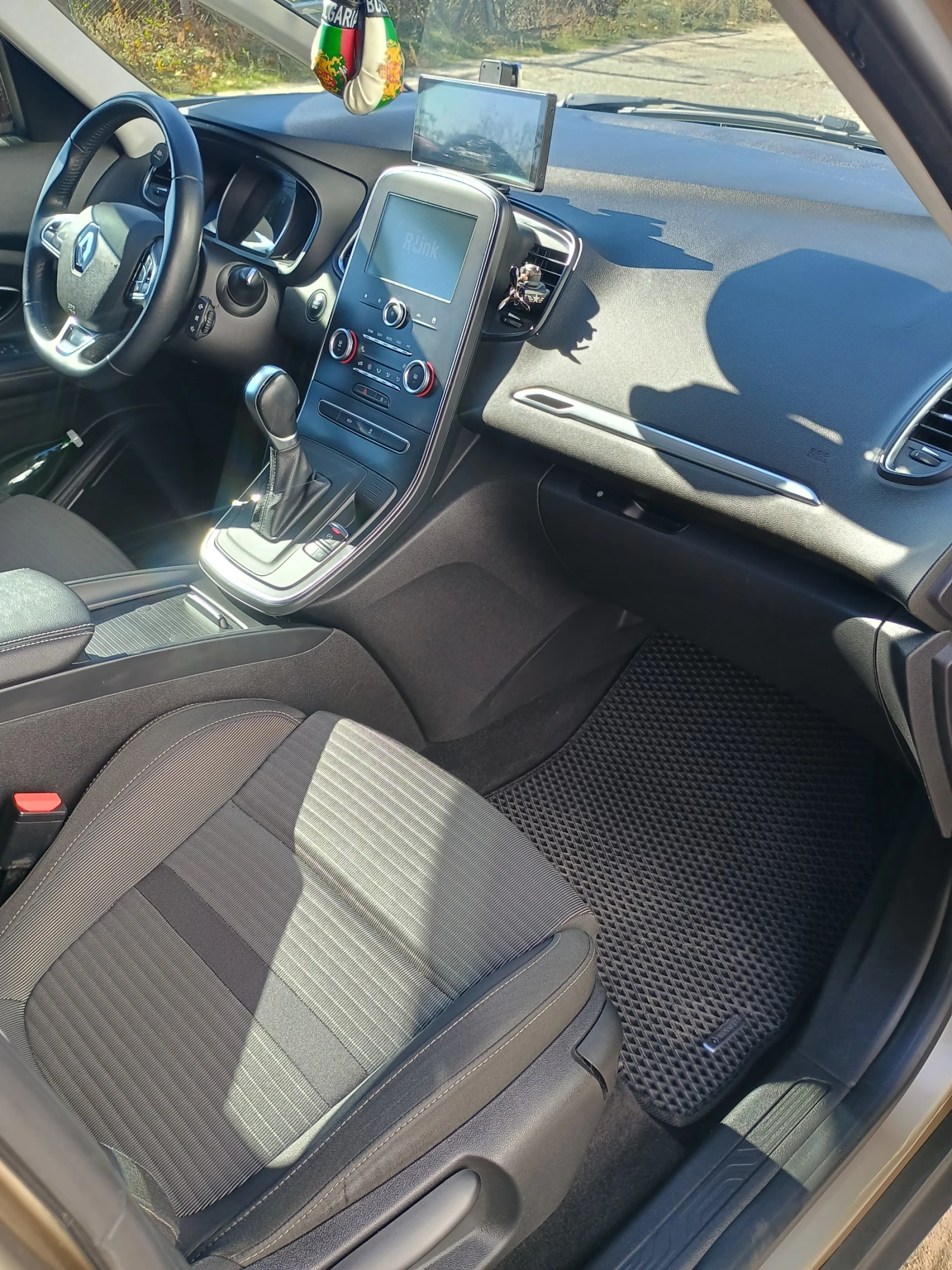 Renault Scenic | Mobile.bg   13