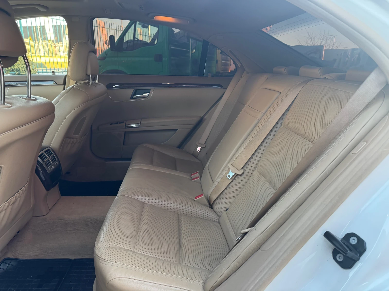 Mercedes-Benz S 500 Long 4Matic - изображение 10