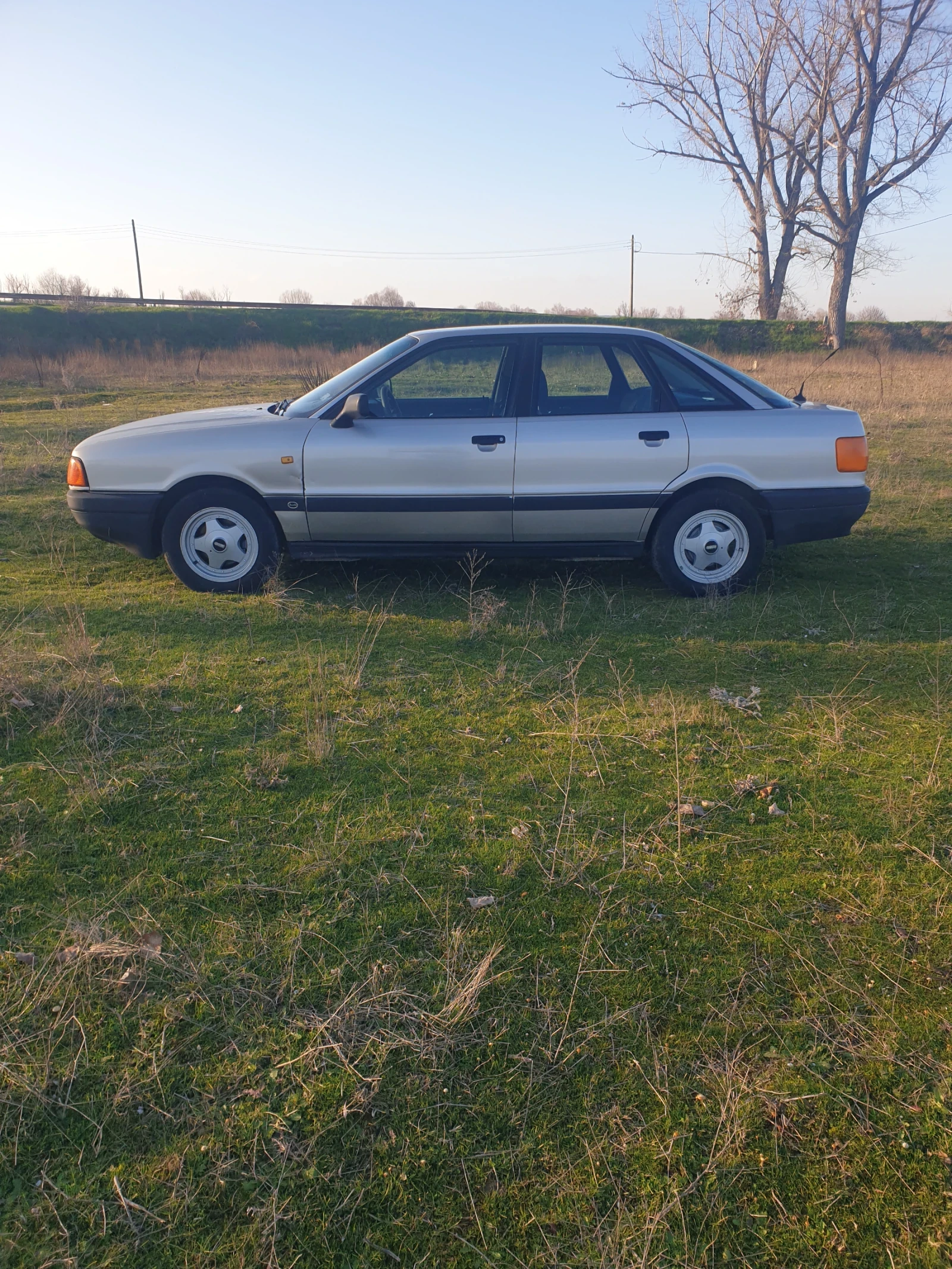 Audi 80  - изображение 6