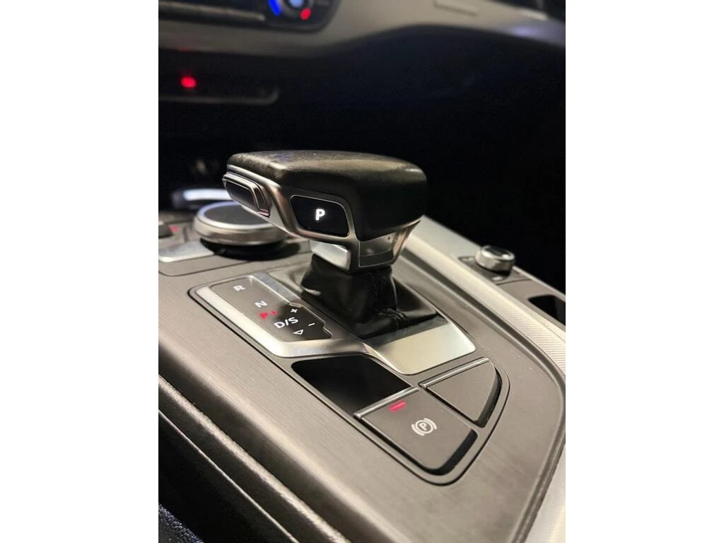 Audi A4 * 4dr Sdn Auto Progressiv quattro * CARFAX * ��� � | Mobile.bg � ����������� 15