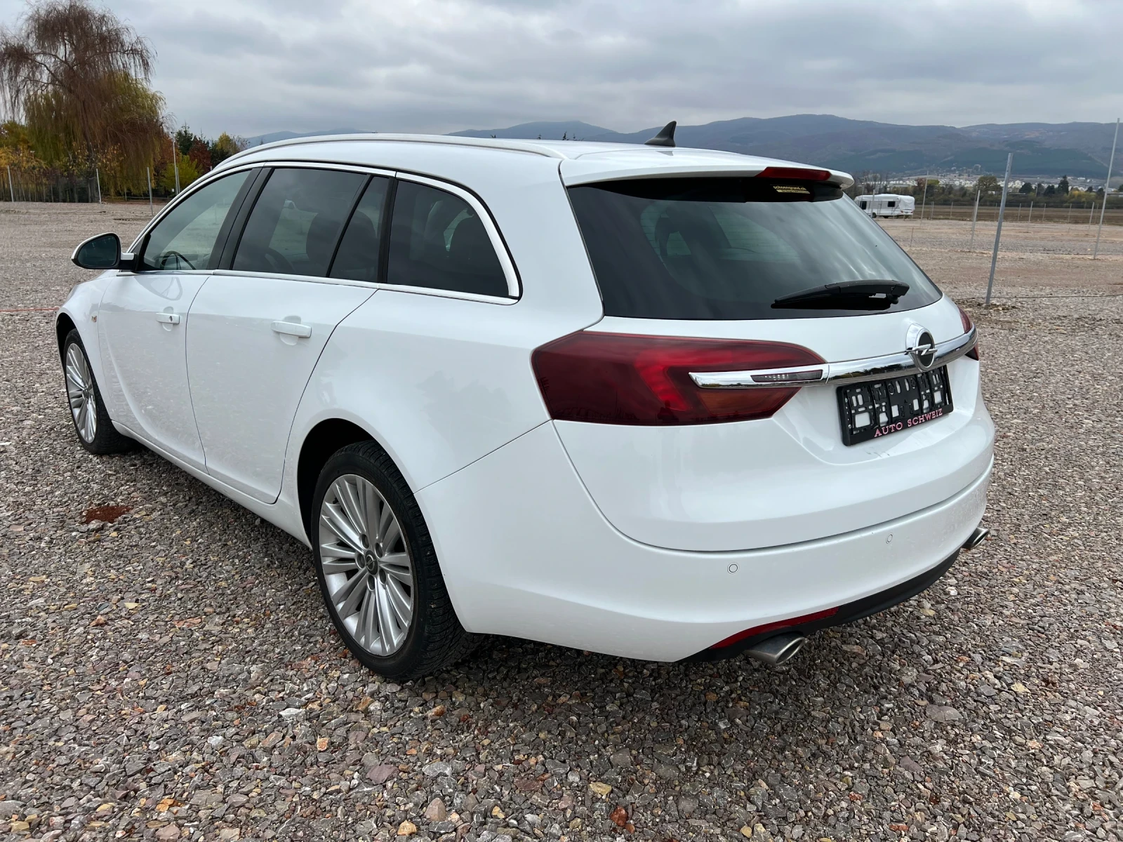 Opel Insignia 2.0 DTR ST - изображение 2