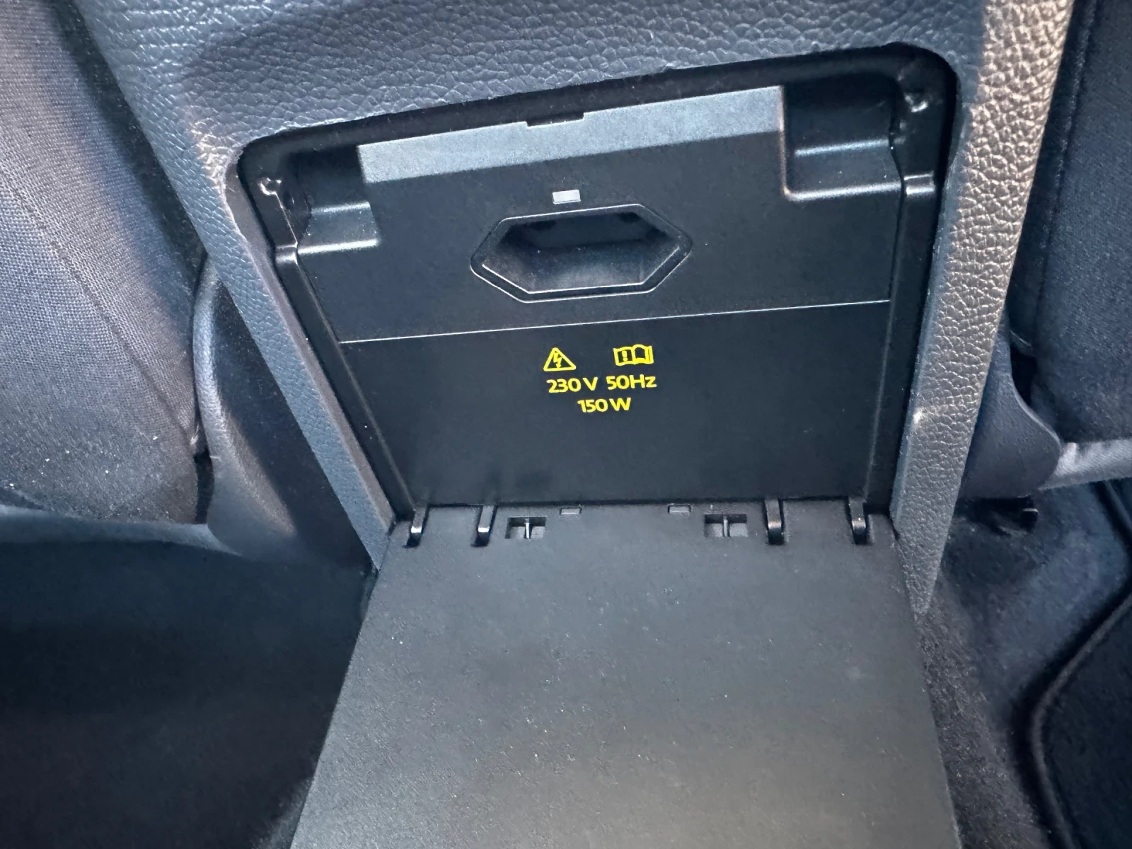 VW Jetta 1.9TDI, снимка 15 - Автомобили и джипове - 53748032