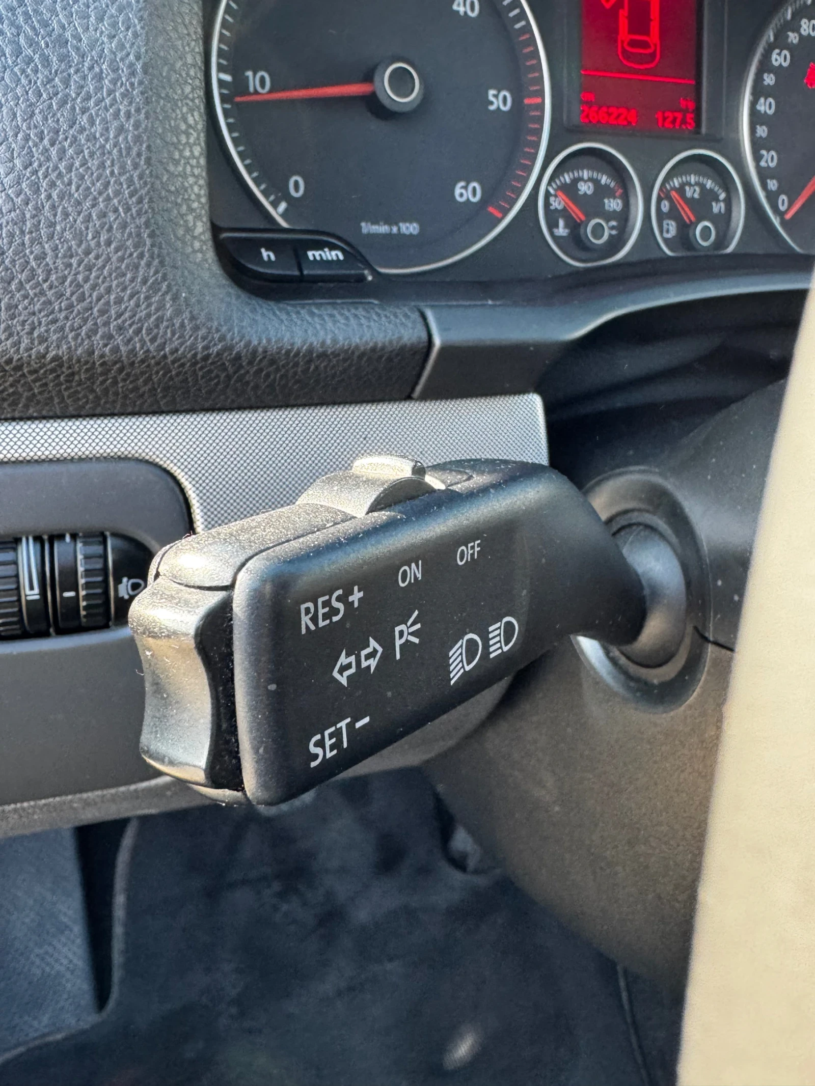 VW Jetta 1.9TDI, снимка 11 - Автомобили и джипове - 53748032