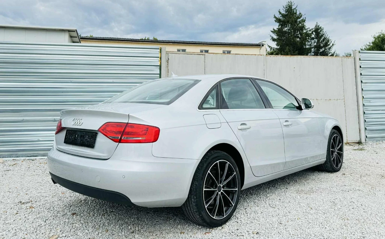 Audi A4 НАВИГАЦИЯ* ЛЕД, снимка 5 - Автомобили и джипове - 53762428