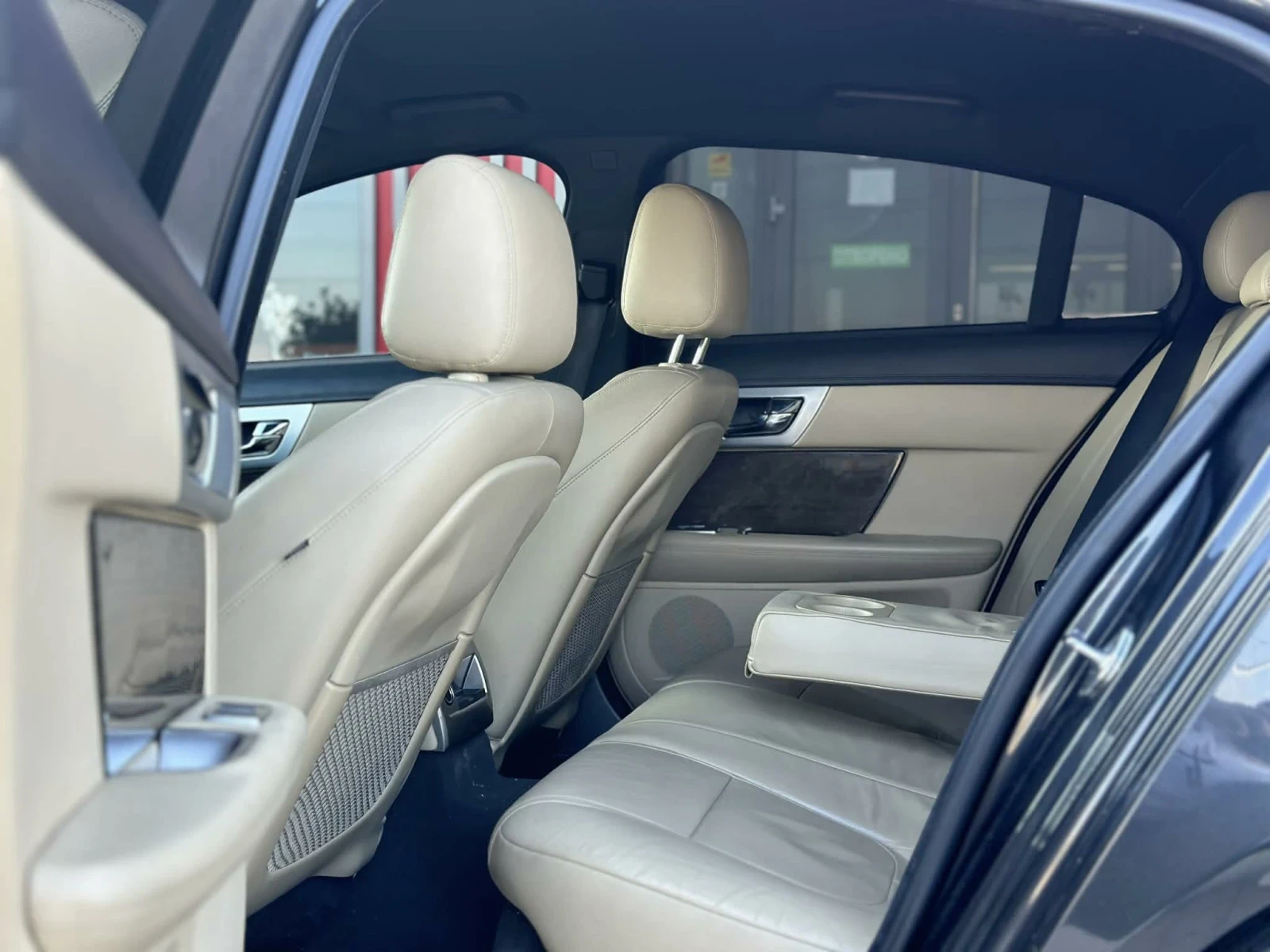 Jaguar Xf, снимка 9 - Автомобили и джипове - 54096767