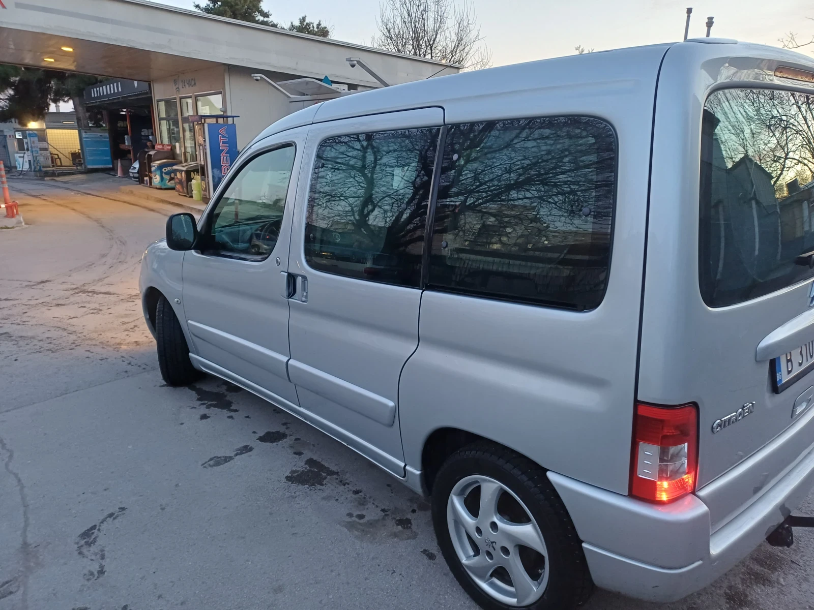 Citroen Berlingo, снимка 4 - Автомобили и джипове - 54115565
