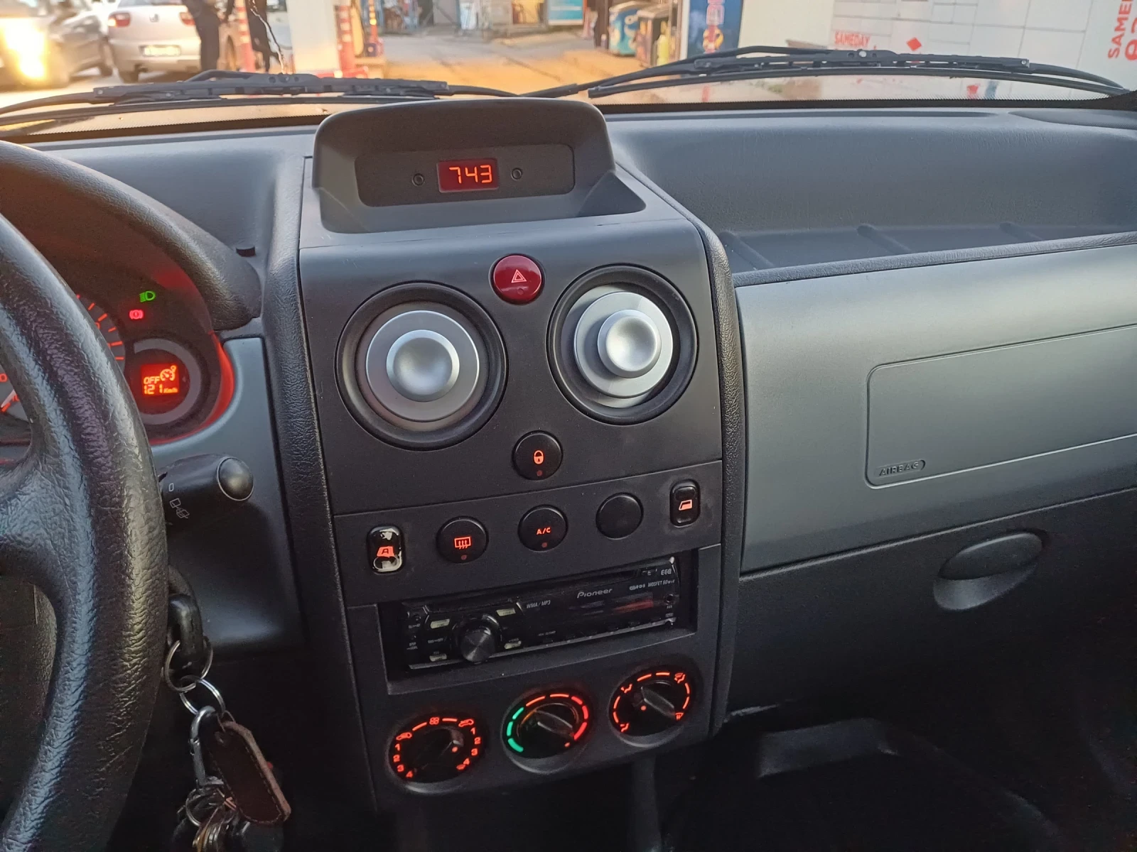 Citroen Berlingo, снимка 2 - Автомобили и джипове - 54115565