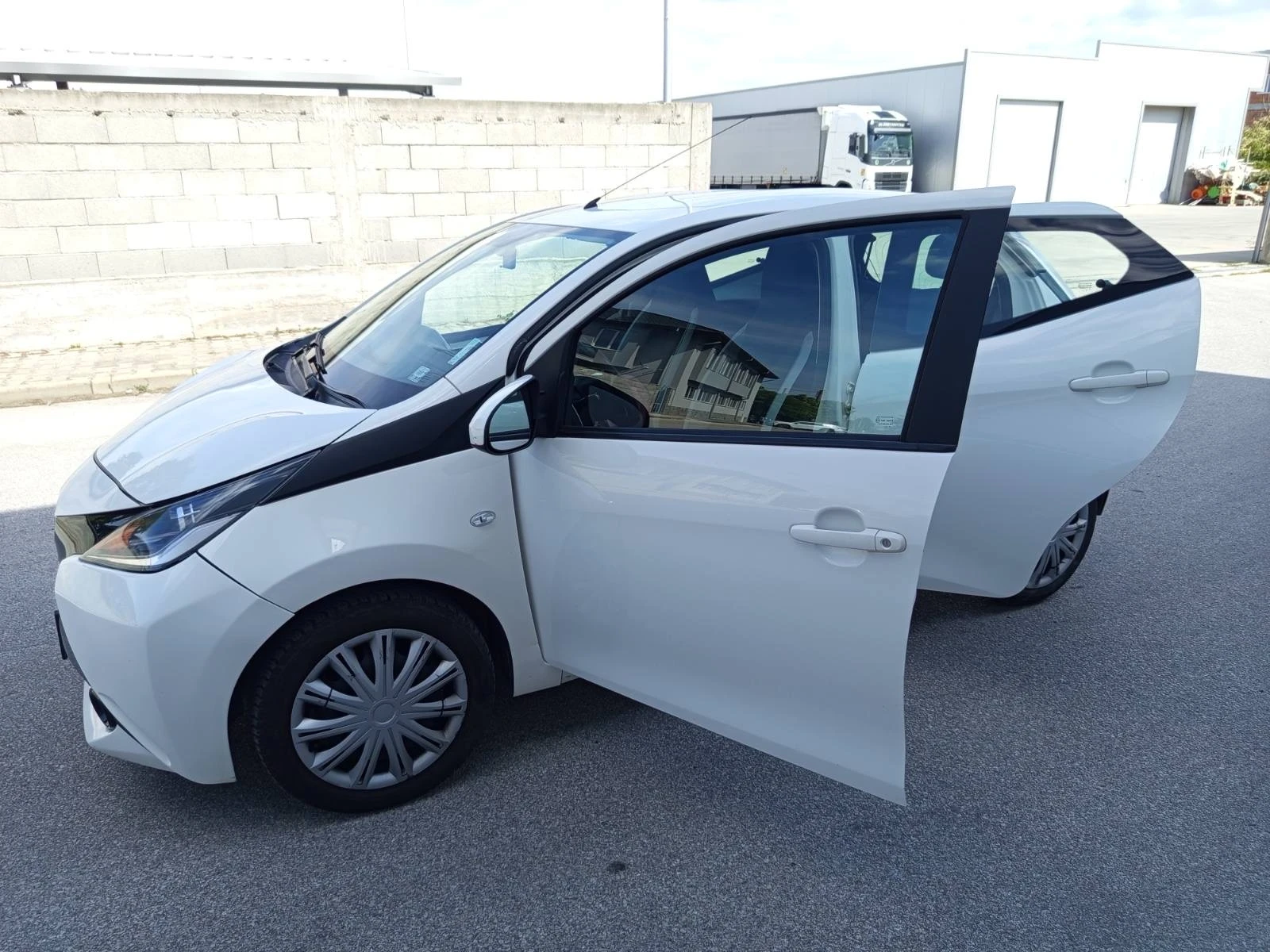 Toyota Aygo 1.0 EURO 6B | Mobile.bg � ����������� 10