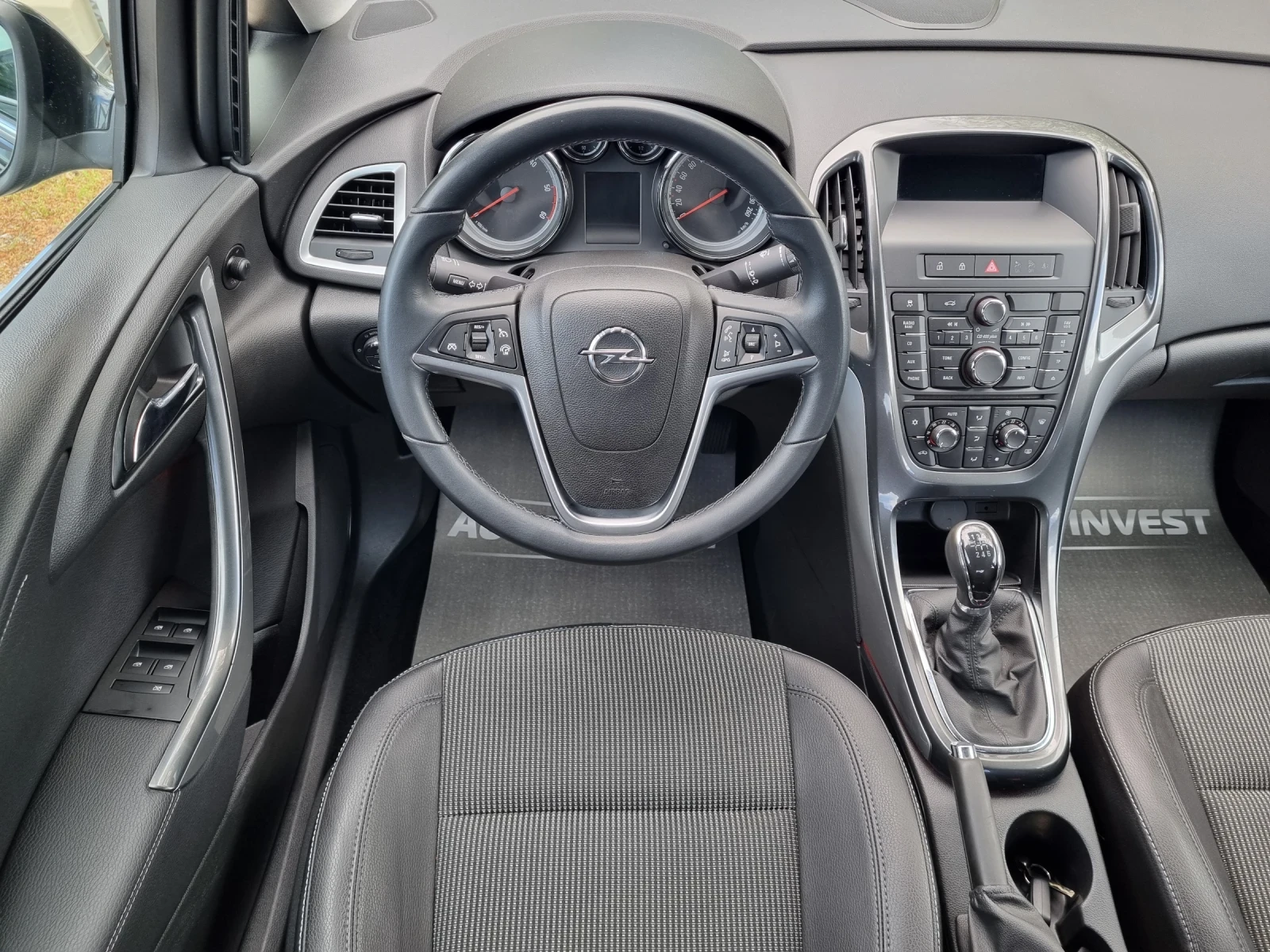 Opel Astra, снимка 12 - Автомобили и джипове - 54383179