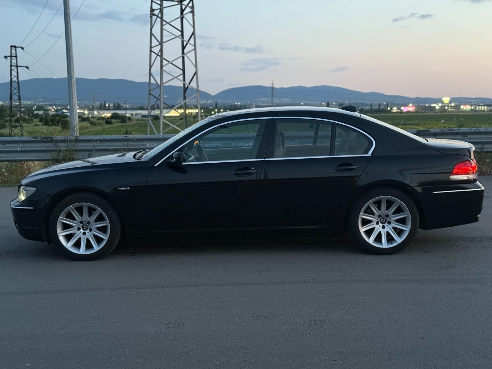 BMW 730, снимка 2 - Автомобили и джипове - 54555641
