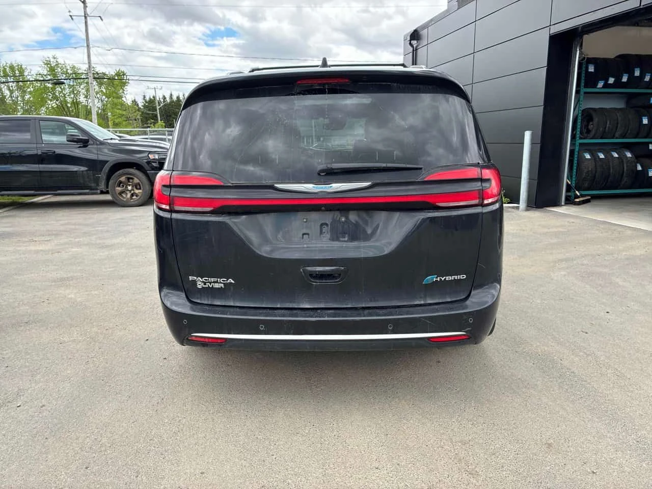 Chrysler Pacifica * Pinnacle * АВТОКРЕДИТ ЕЗ ПЪРВОНАЧАЛНА ВНОСКА* , снимка 4 - Автомобили и джипове - 54721604
