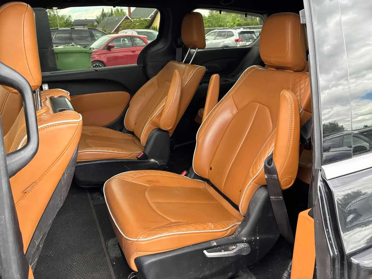 Chrysler Pacifica * Pinnacle * АВТОКРЕДИТ ЕЗ ПЪРВОНАЧАЛНА ВНОСКА* , снимка 13 - Автомобили и джипове - 54721604