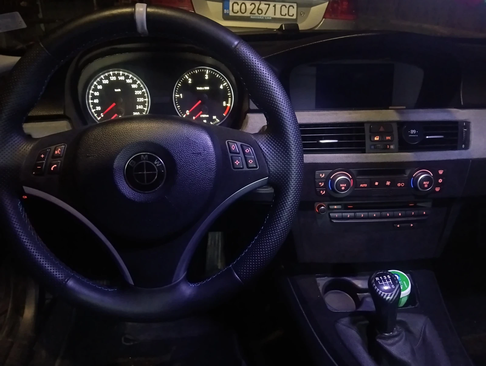 BMW 320, снимка 13 - Автомобили и джипове - 54778394