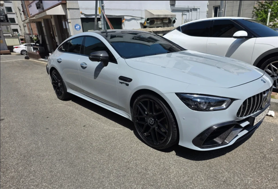 Mercedes-Benz GT AMG 43 4MATIC+ | NARDO GRAY
