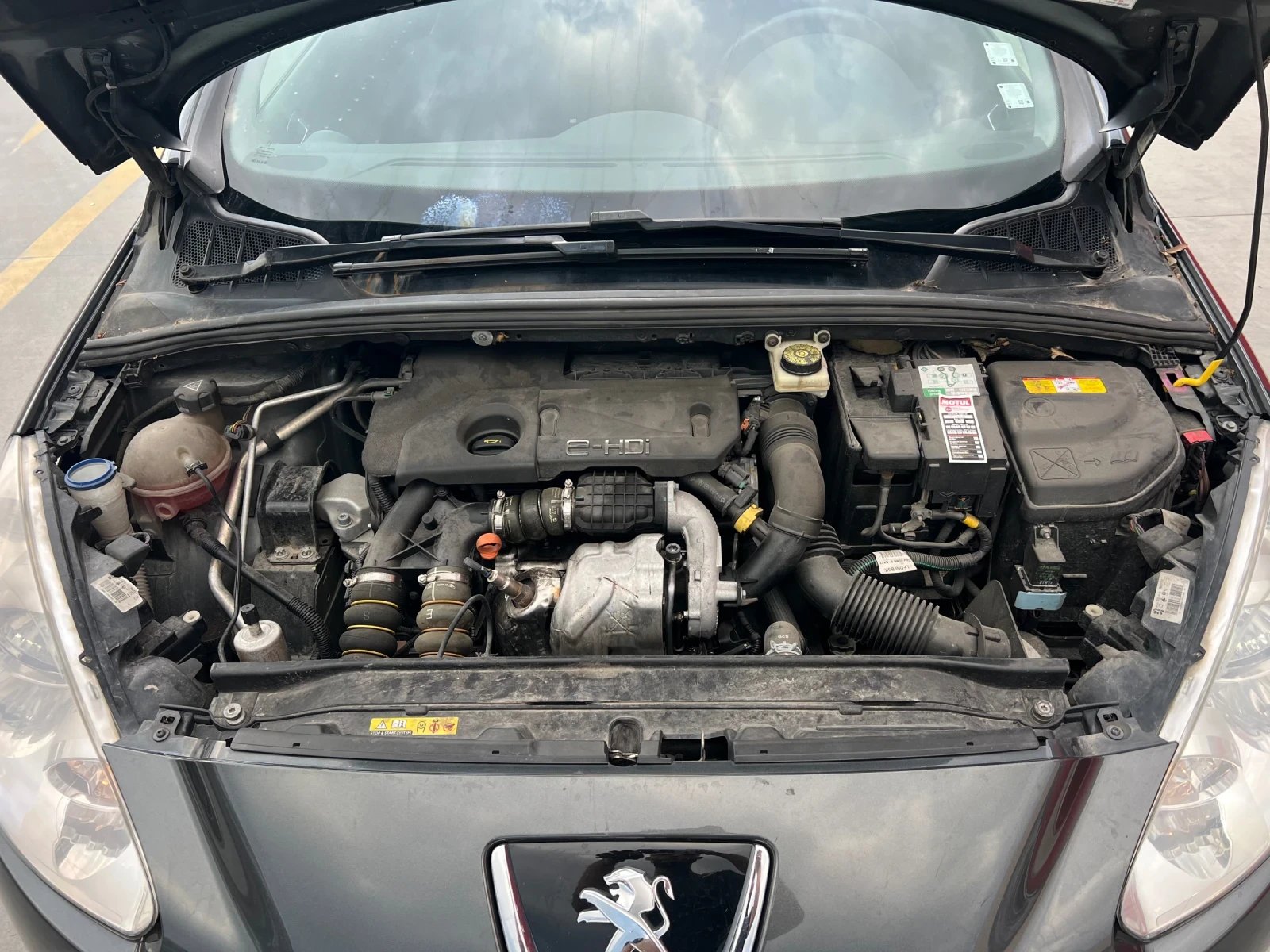 Peugeot 307 1.6 e-HDi Facelift От България, снимка 6 - Автомобили и джипове - 55285378