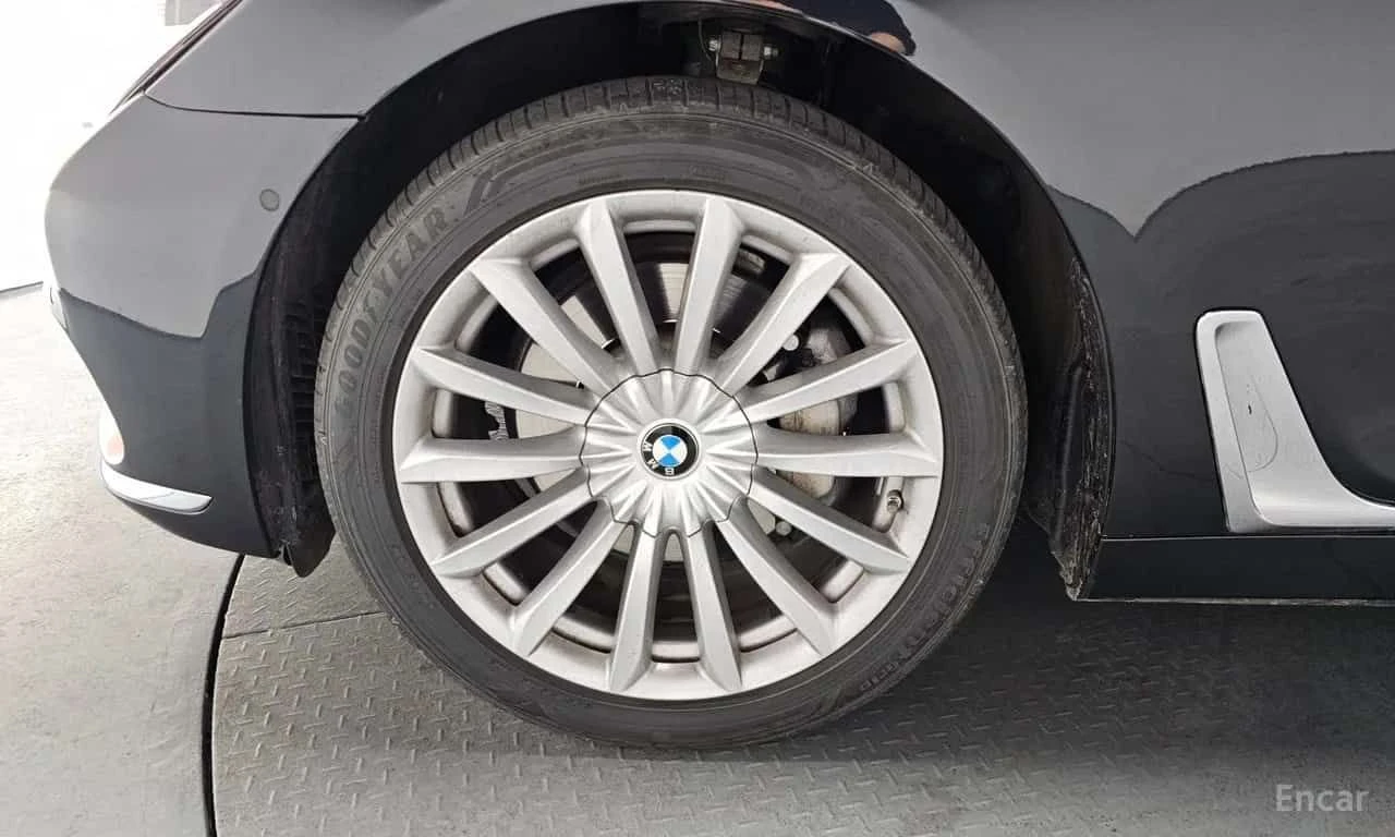 BMW 730 * 730d xDrive * CARFAX * ЦЕНА ДО БГ, снимка 16 - Автомобили и джипове - 55511085