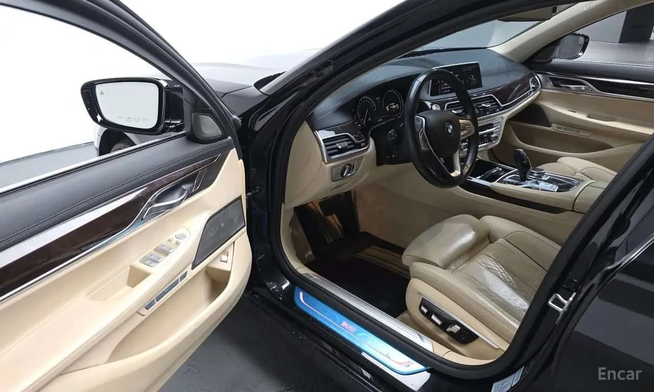 BMW 730 * 730d xDrive * CARFAX * ЦЕНА ДО БГ, снимка 6 - Автомобили и джипове - 55511085